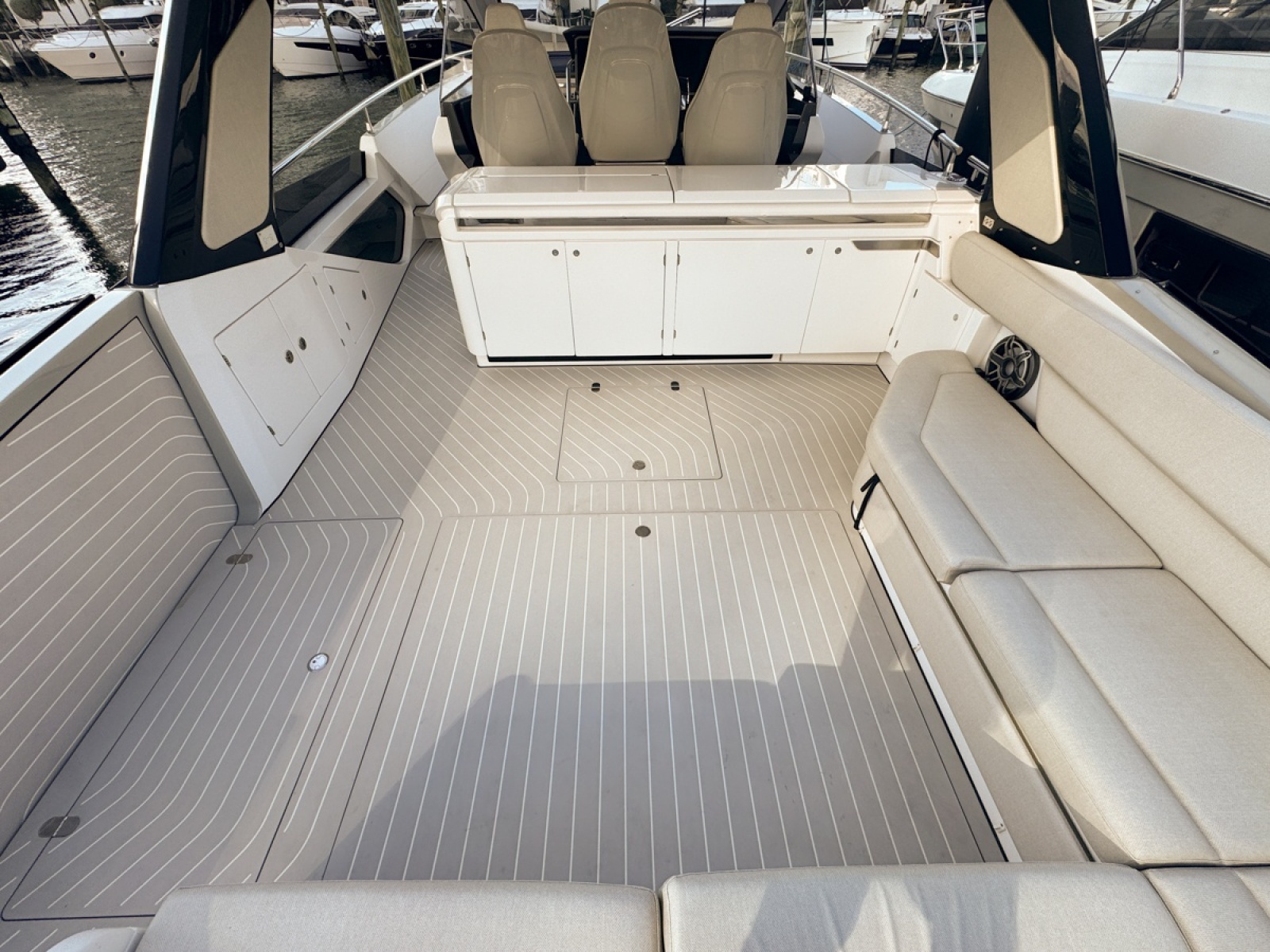 Chicken Money 47ft Azimut Yacht For Sale