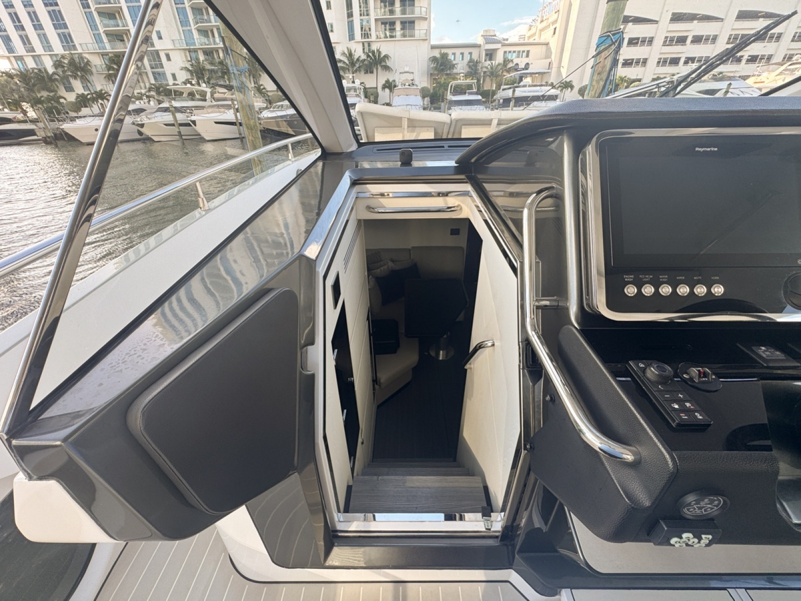 Chicken Money 47ft Azimut Yacht For Sale