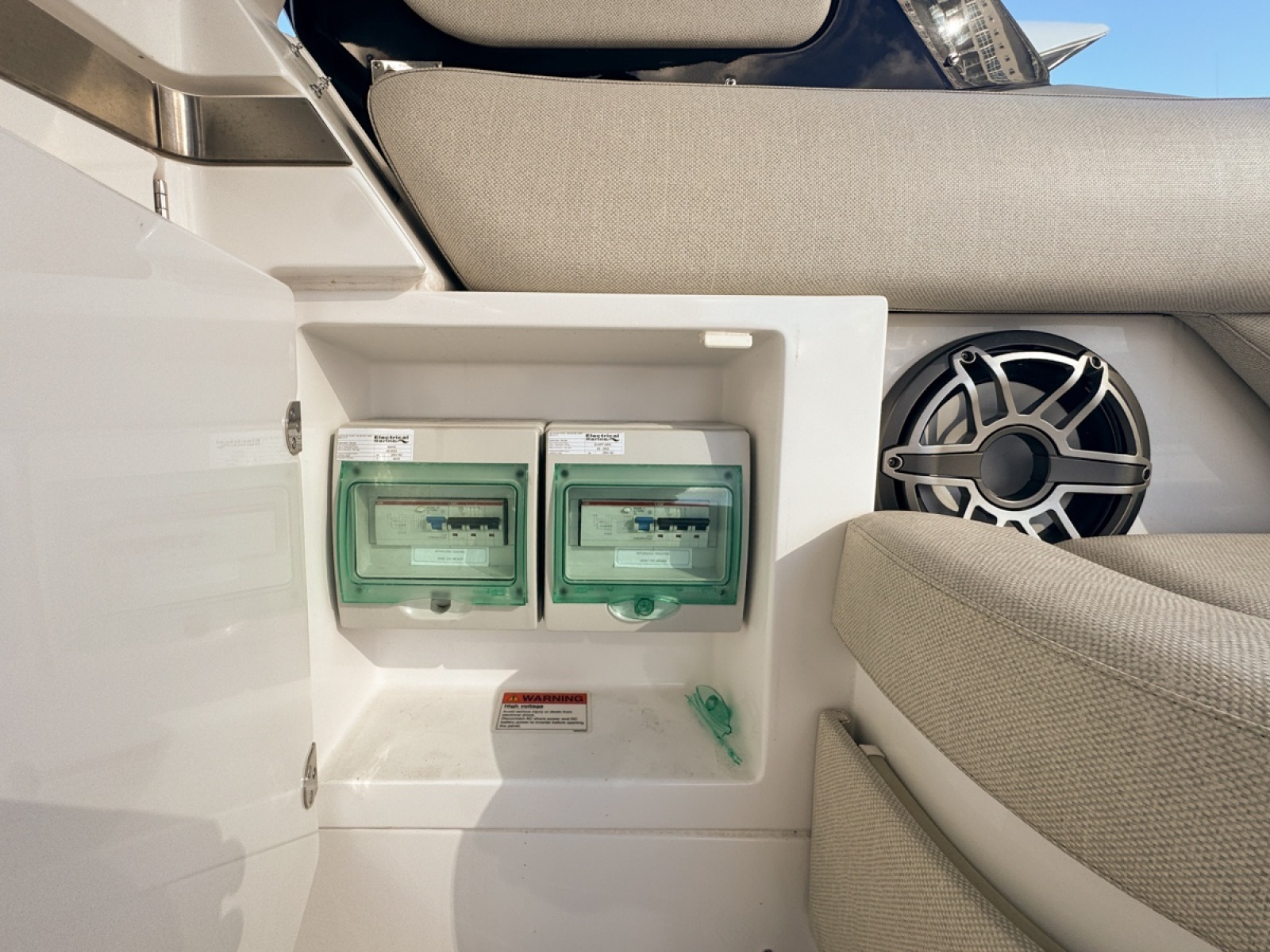 Chicken Money 47ft Azimut Yacht For Sale