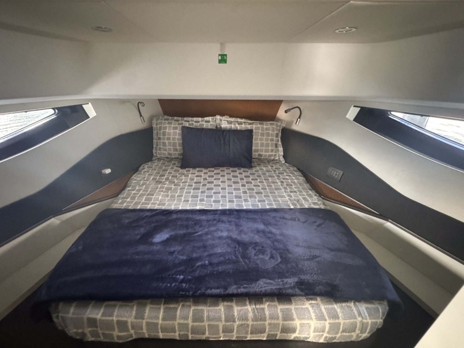 Chicken Money 47ft Azimut Yacht For Sale