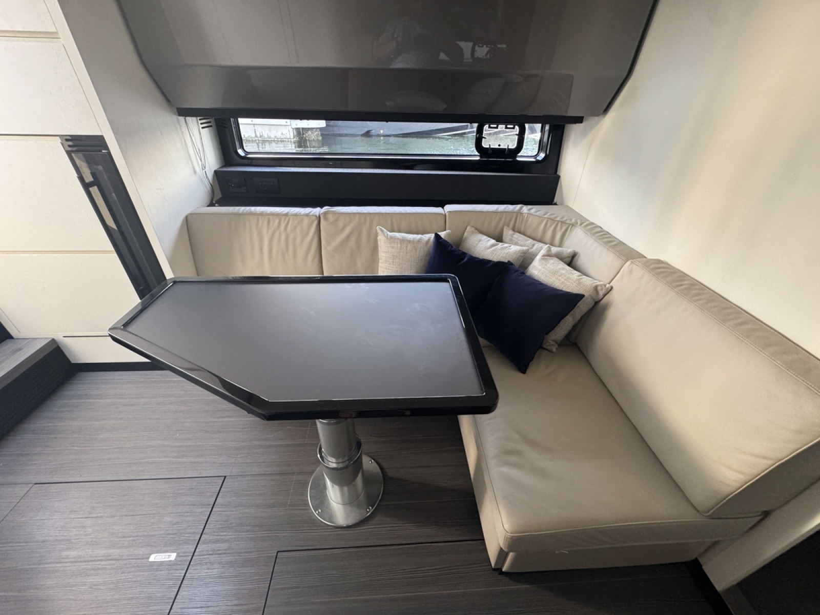 Chicken Money 47ft Azimut Yacht For Sale