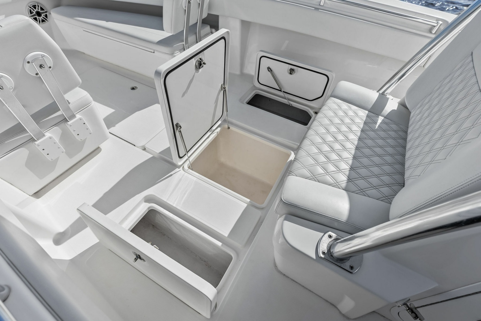 2020 Invincible 33 Open Fisherman