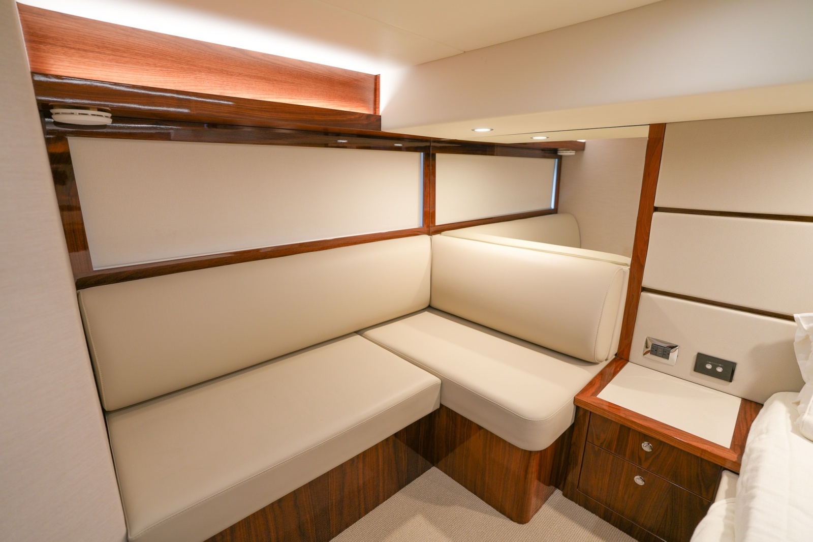 FRINGE BENEFIT IV 57ft Riviera Yacht For Sale