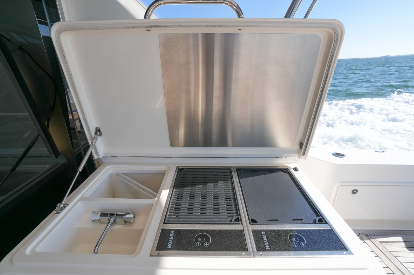 FRINGE BENEFIT IV 57ft Riviera Yacht For Sale