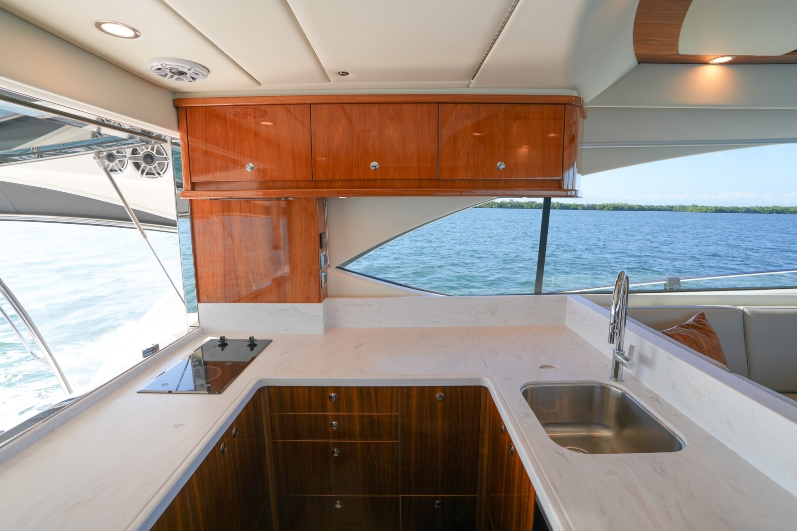 FRINGE BENEFIT IV 57ft Riviera Yacht For Sale