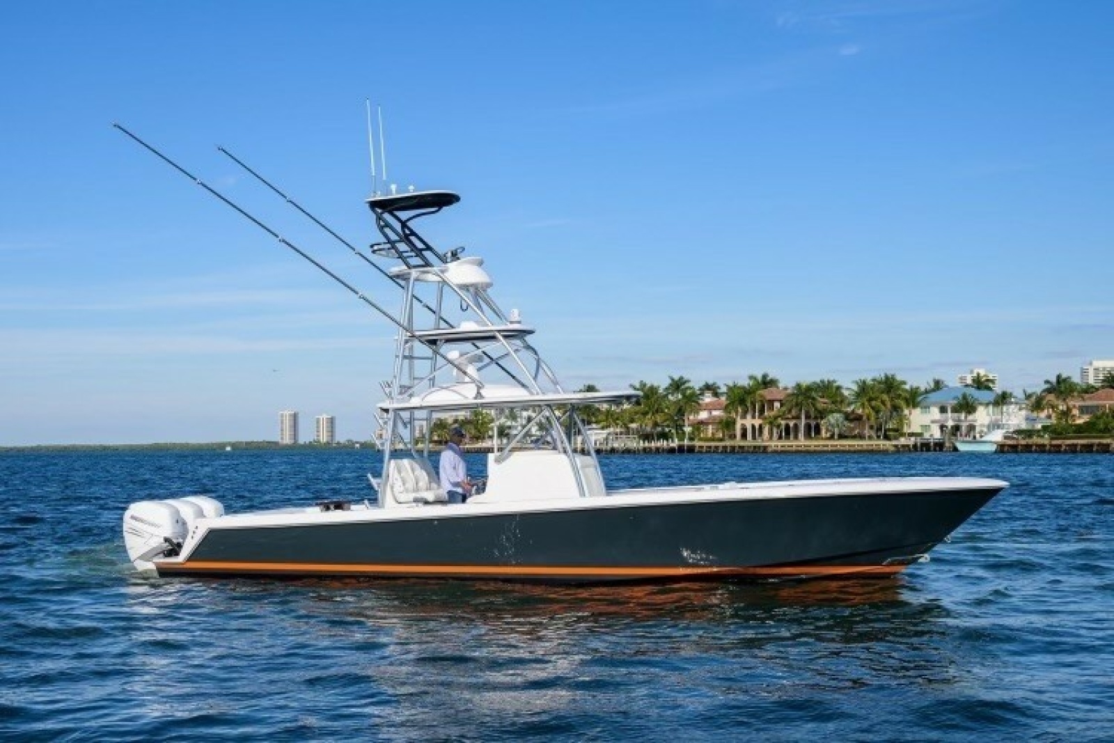 39ft Contender Yacht For Sale