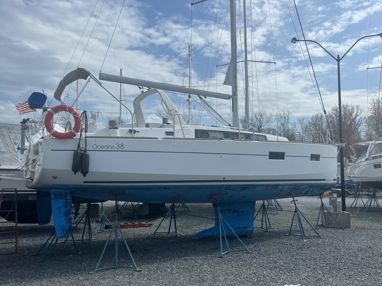 38ft Beneteau Yacht For Sale