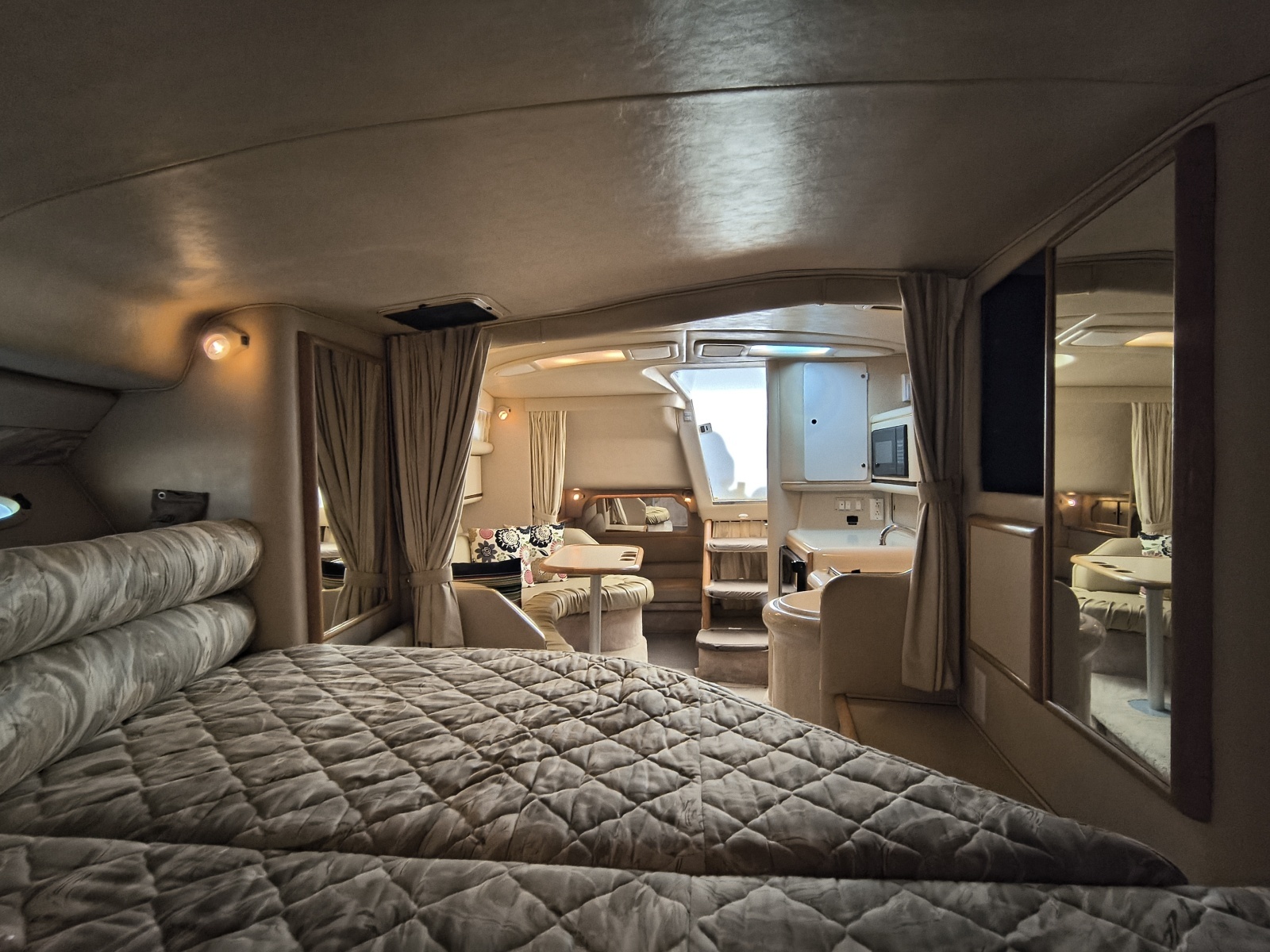 33ft Sea Ray Yacht For Sale