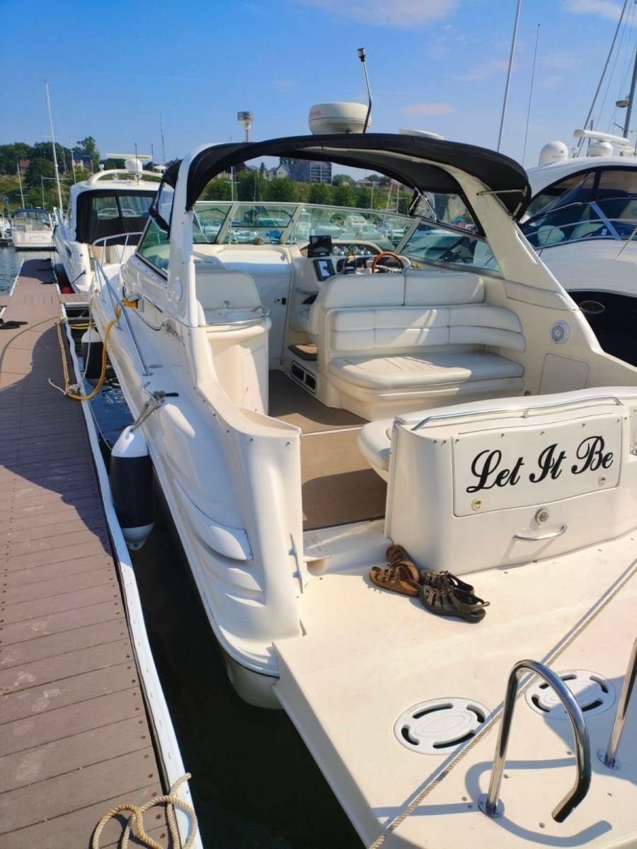 33ft Sea Ray Yacht For Sale