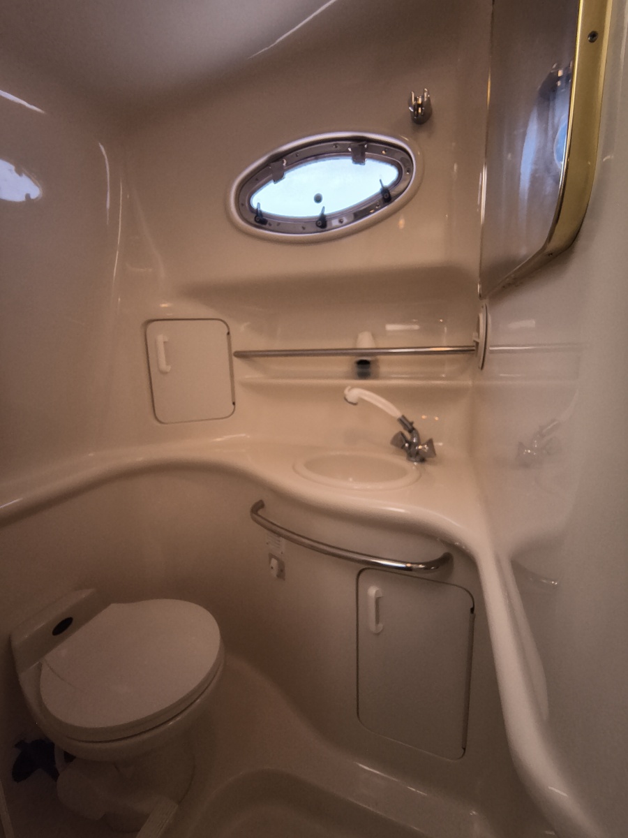 33' 1998 Sea Ray 330 Sundancer