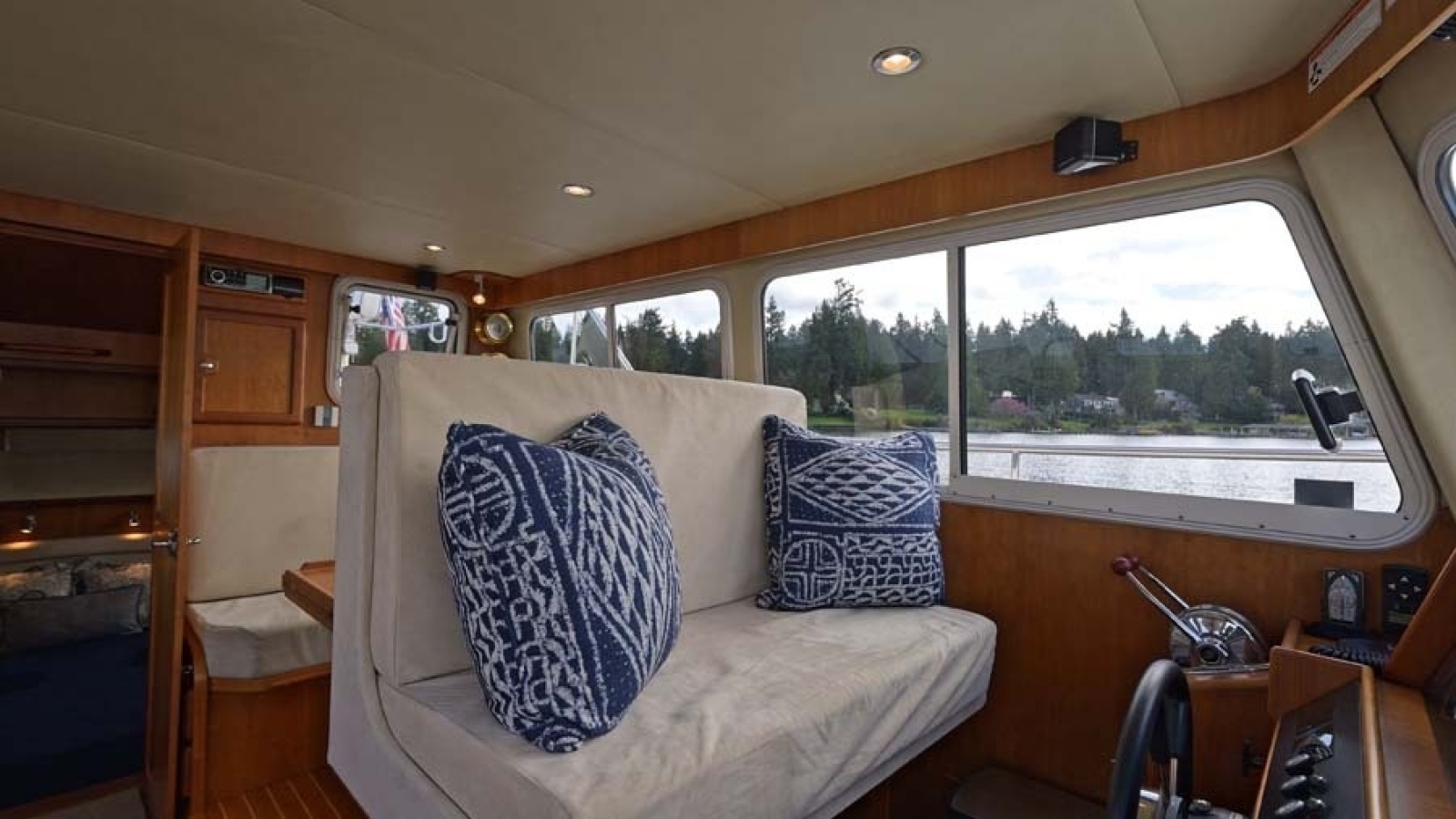 34' 2011 Fleming Corvette 340