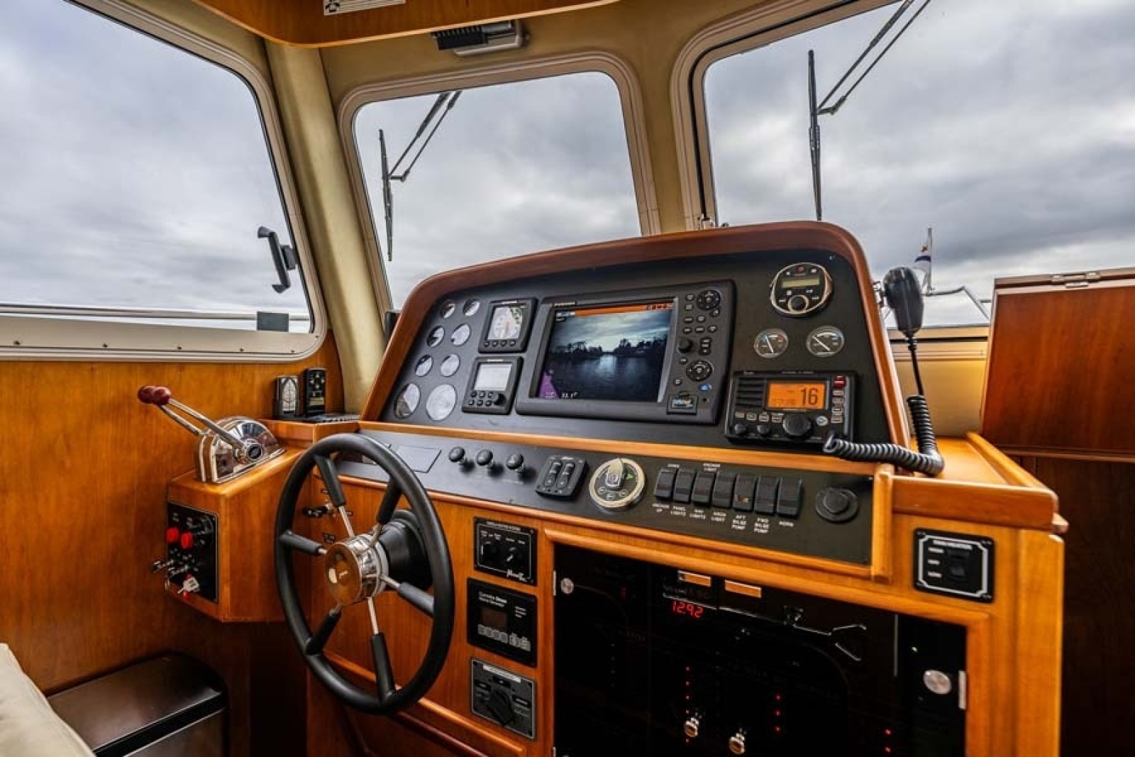 34' 2011 Fleming Corvette 340