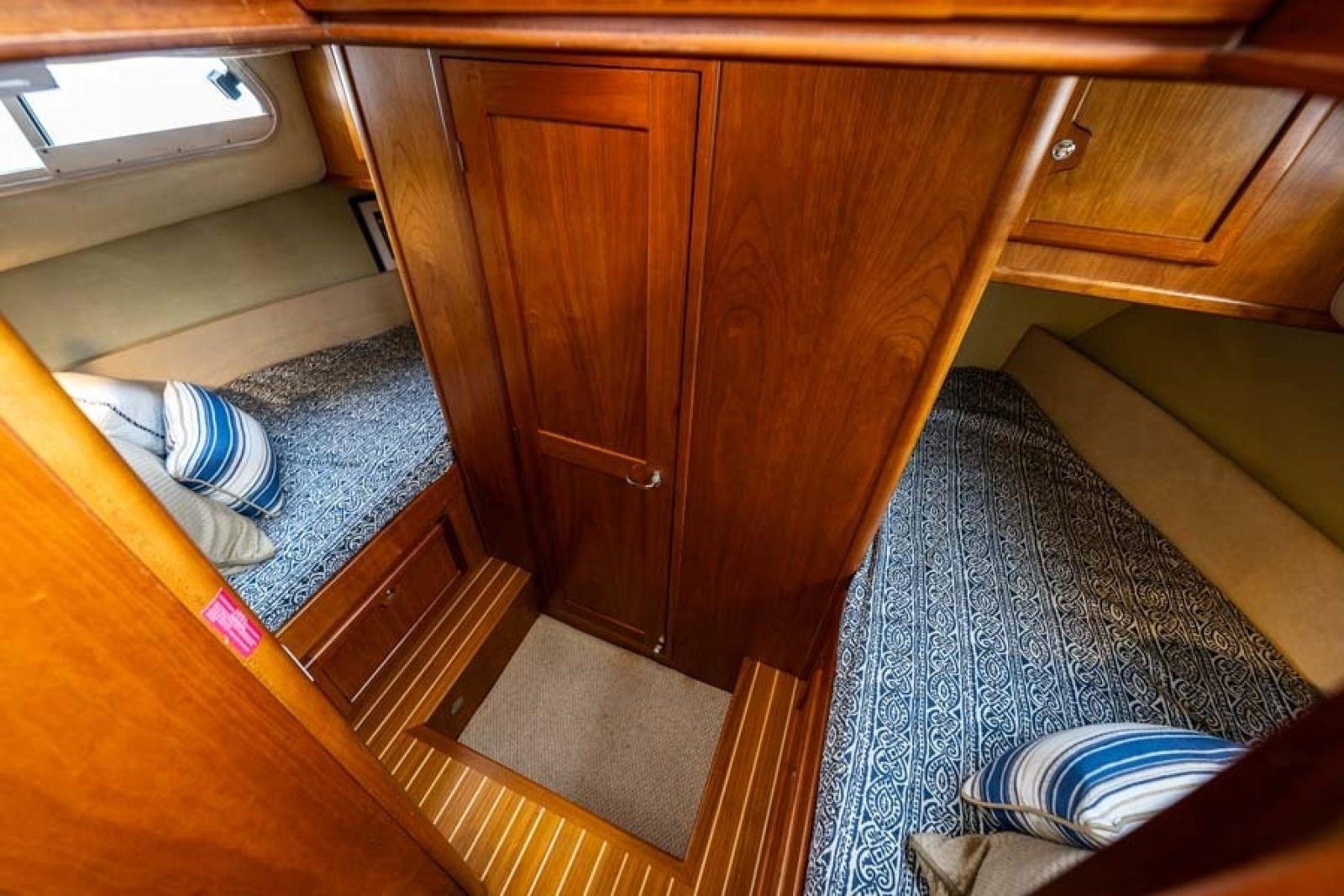 34' 2011 Fleming Corvette 340