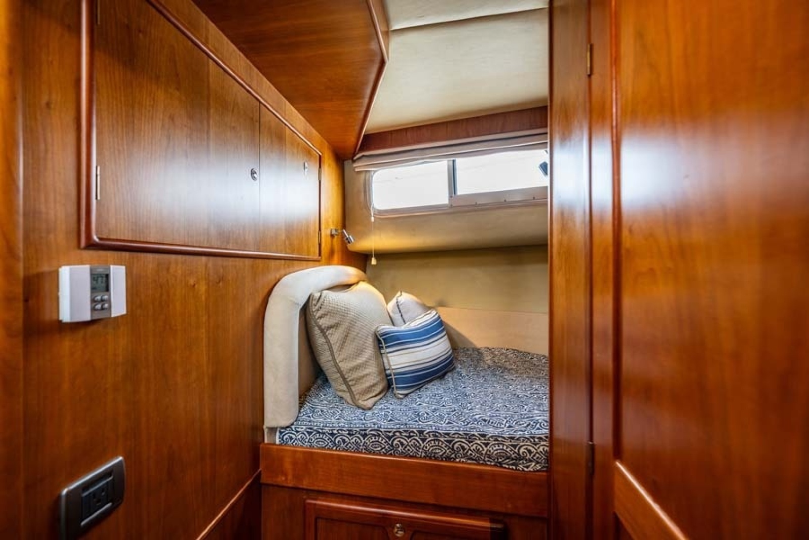 34' 2011 Fleming Corvette 340