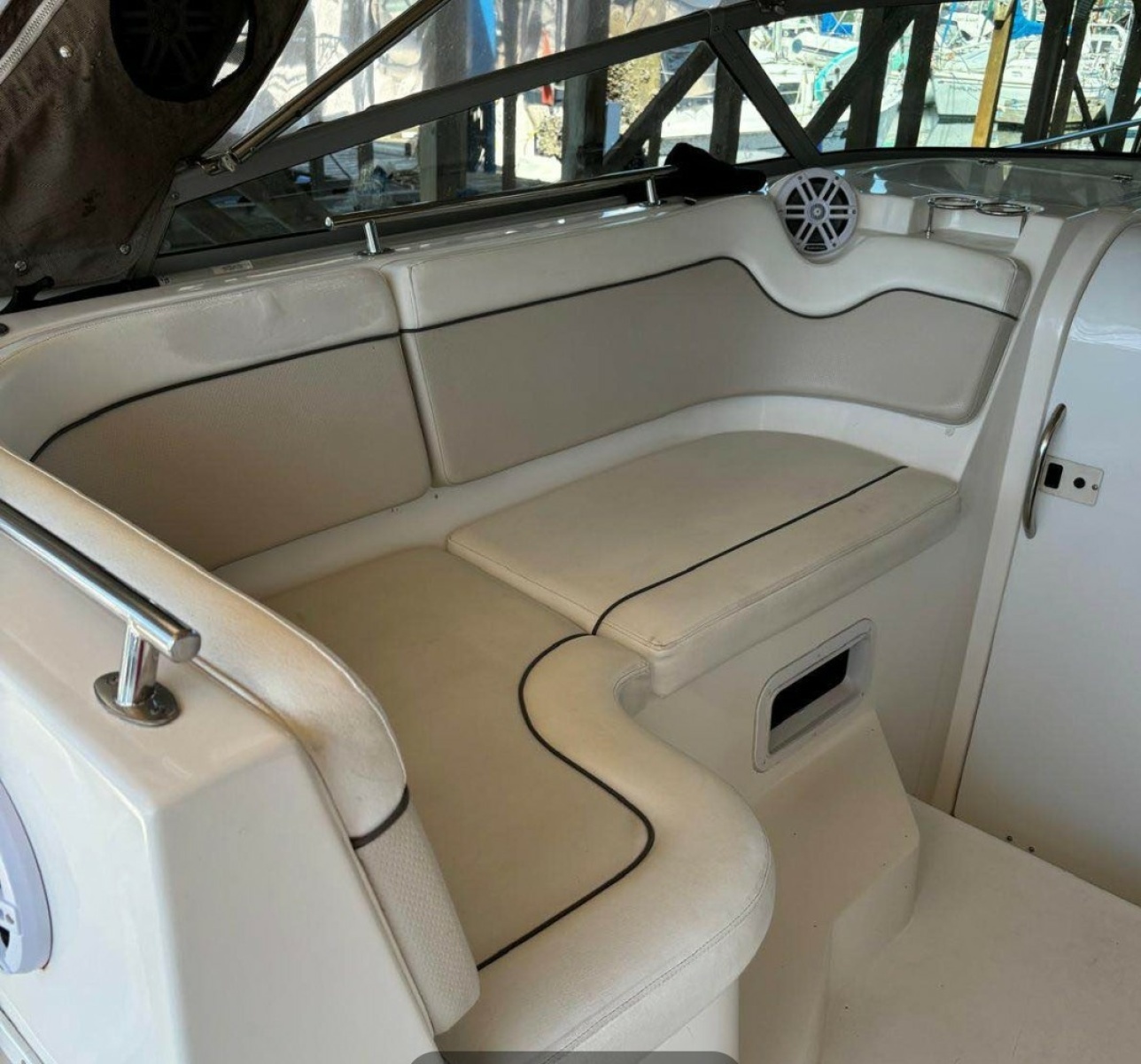 YACHT SEA 30ft Rinker Yacht For Sale