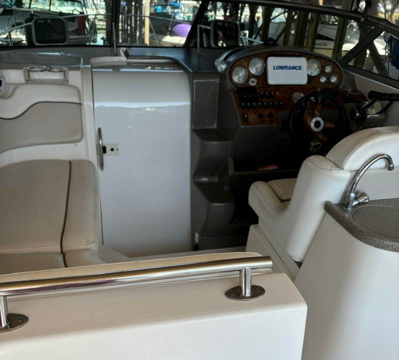 YACHT SEA 30ft Rinker Yacht For Sale