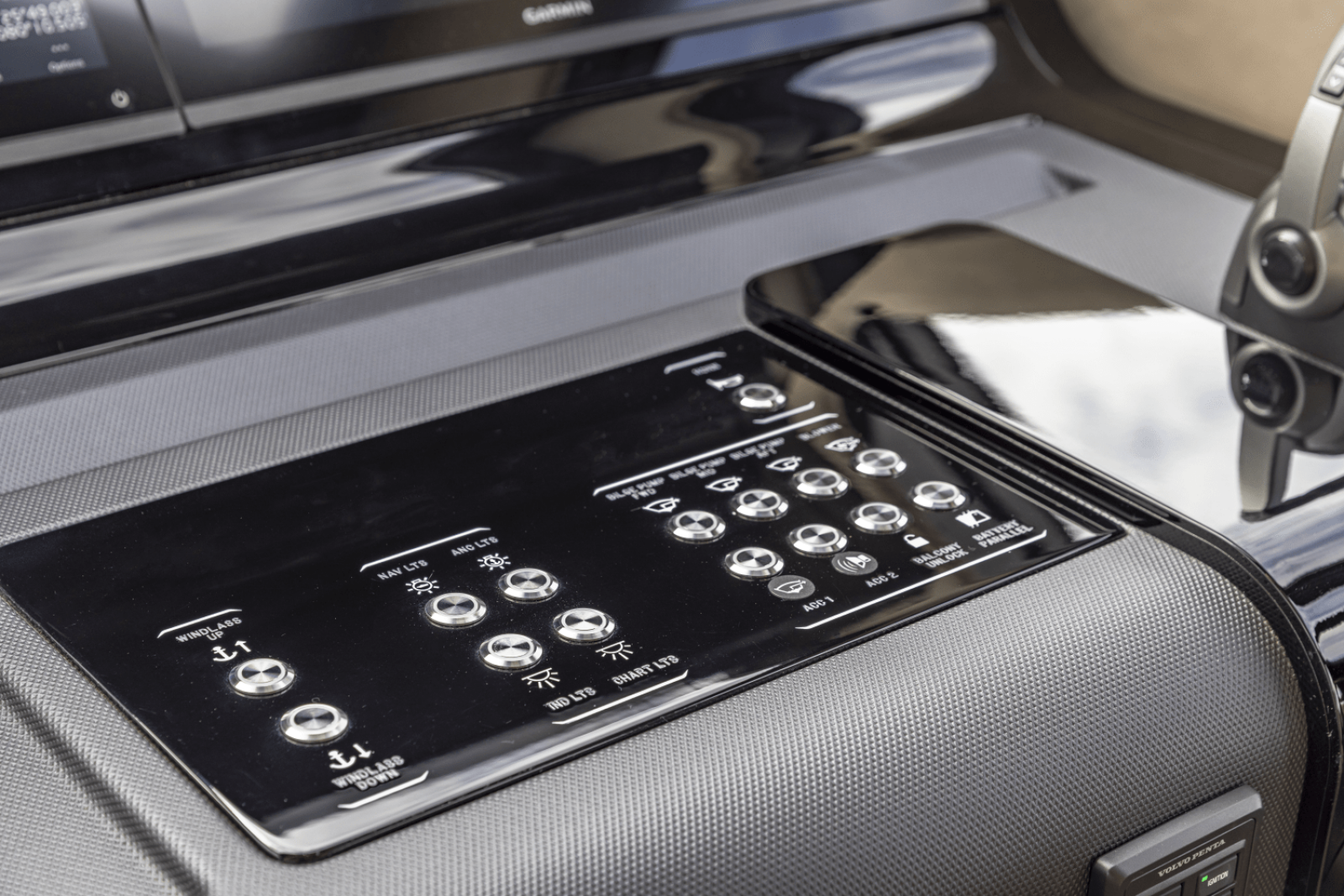 57ft Cruisers Yachts Yacht For Sale