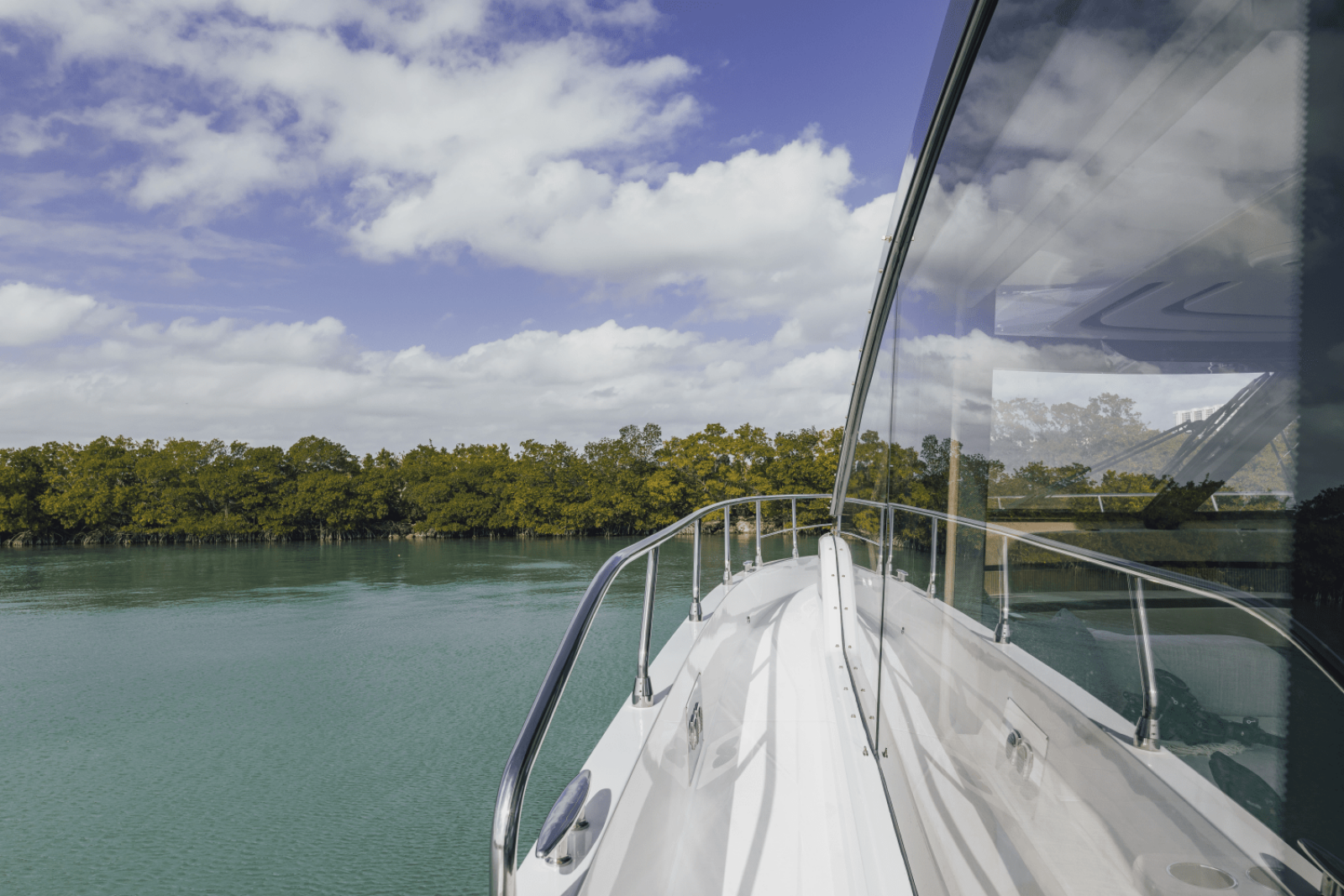 57ft Cruisers Yachts Yacht For Sale