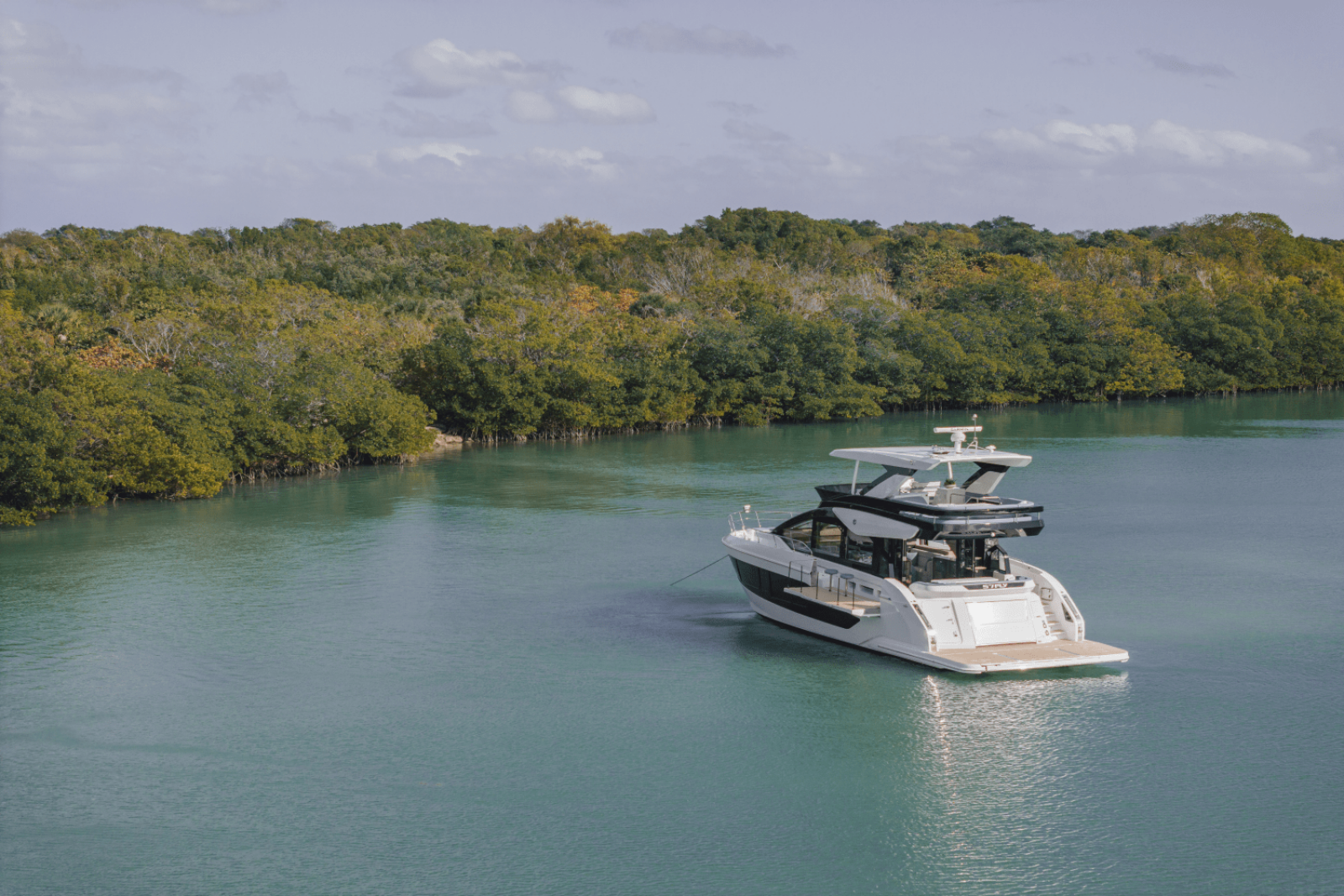 57ft Cruisers Yachts Yacht For Sale