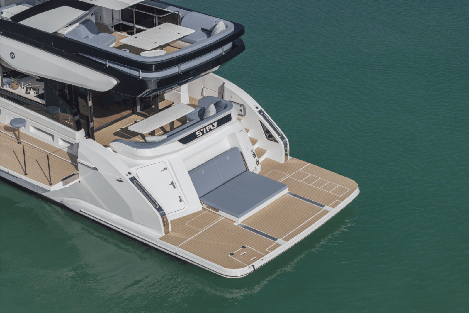 57ft Cruisers Yachts Yacht For Sale