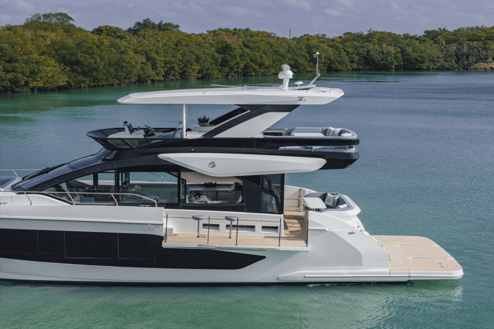 57ft Cruisers Yachts Yacht For Sale