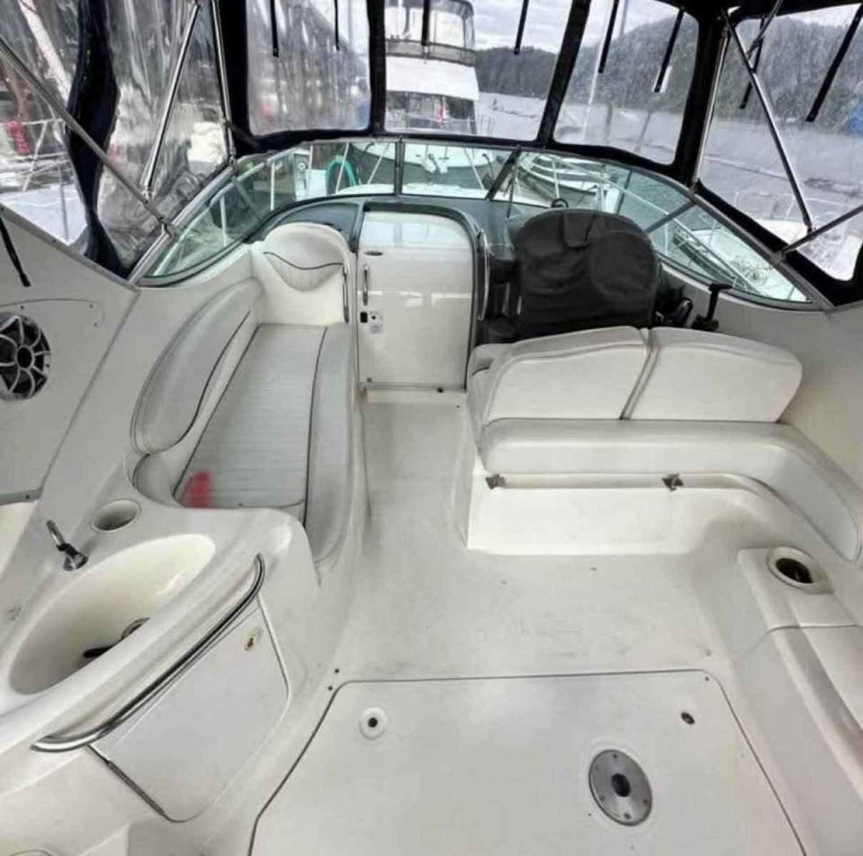 27' 2005 Maxum 2700 SE