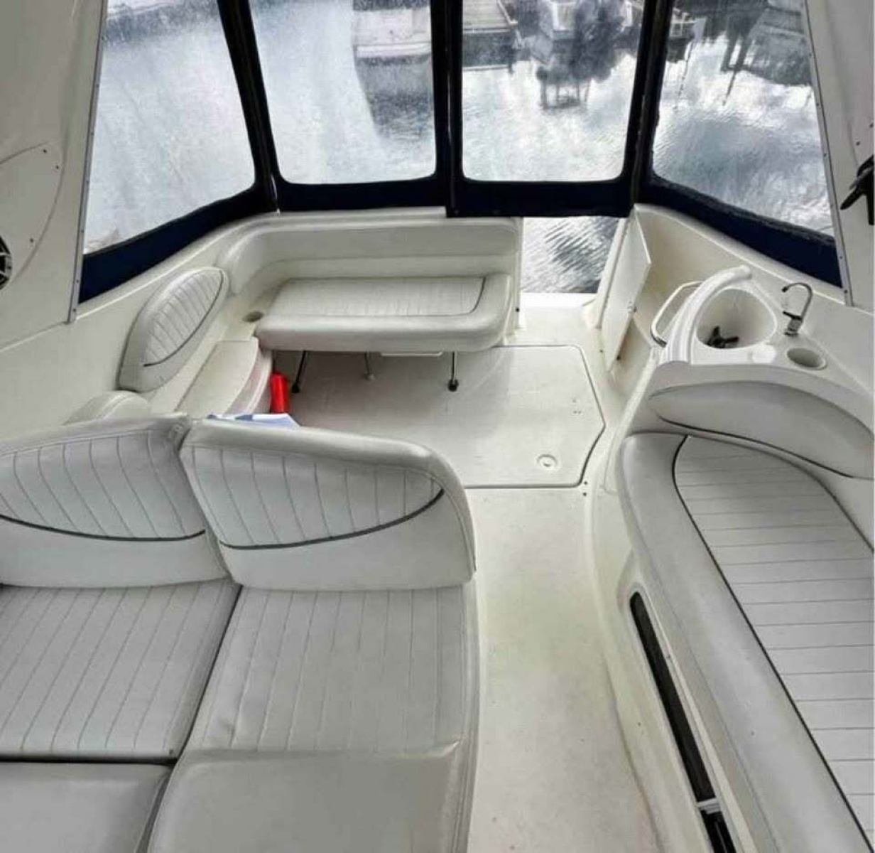 27ft Maxum Yacht For Sale