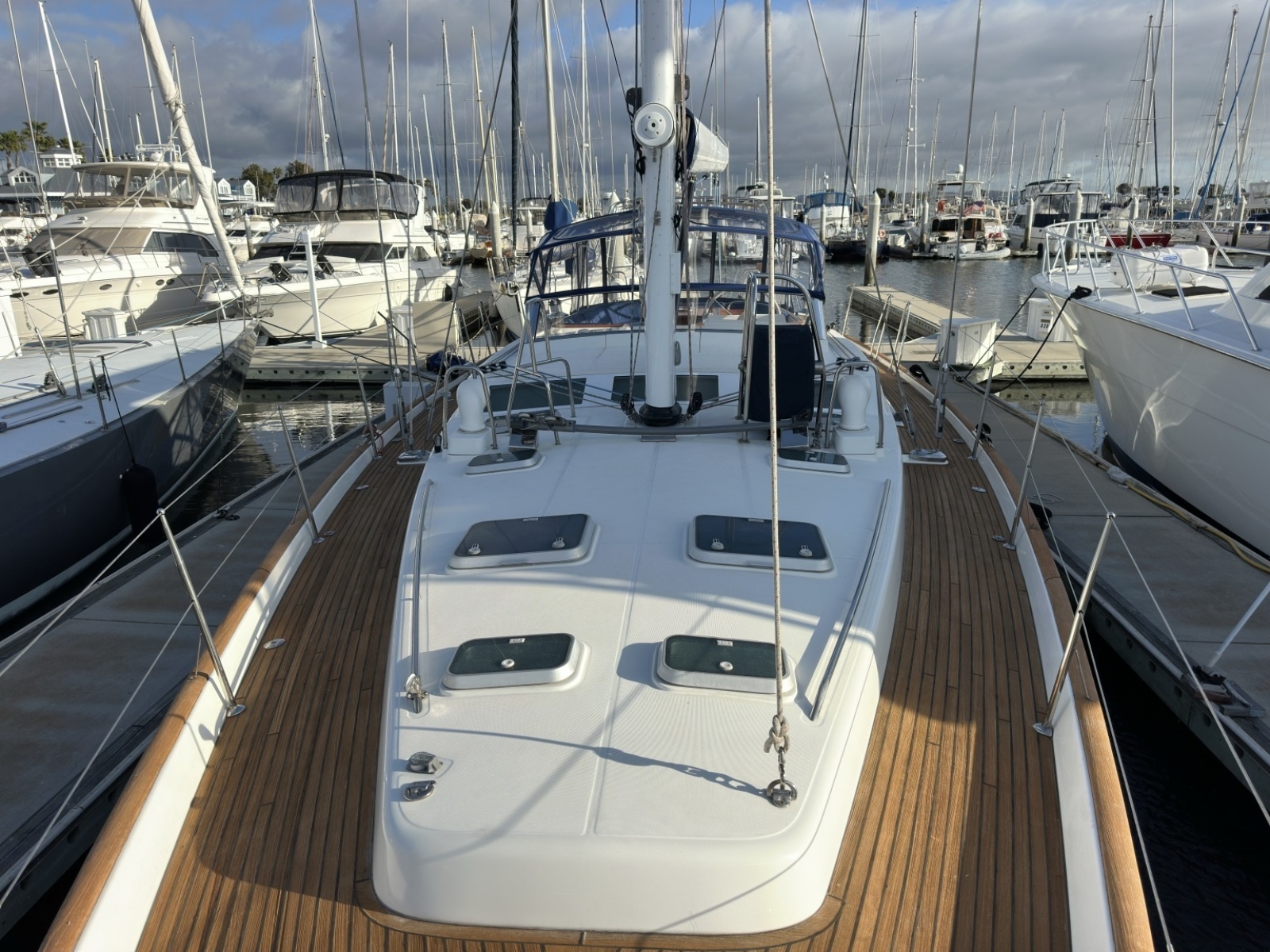 57' 2003 Beneteau 57