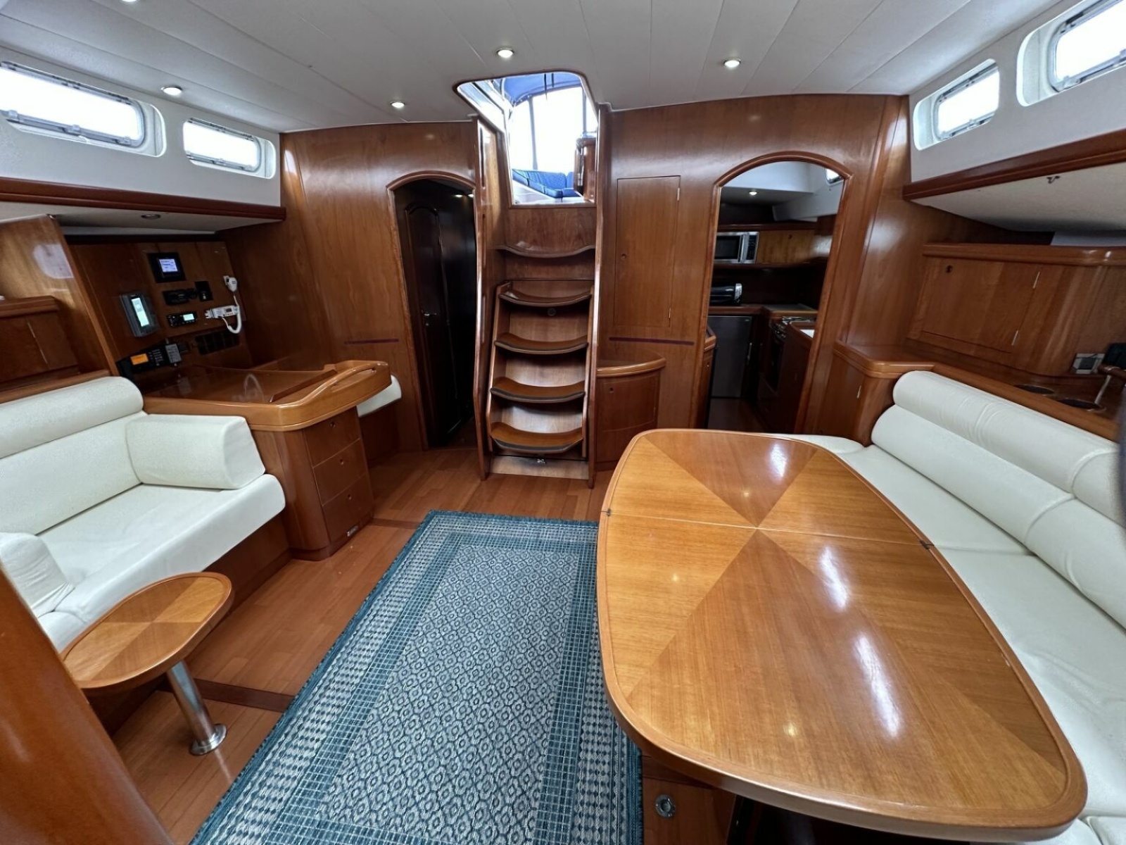 57' 2003 Beneteau 57