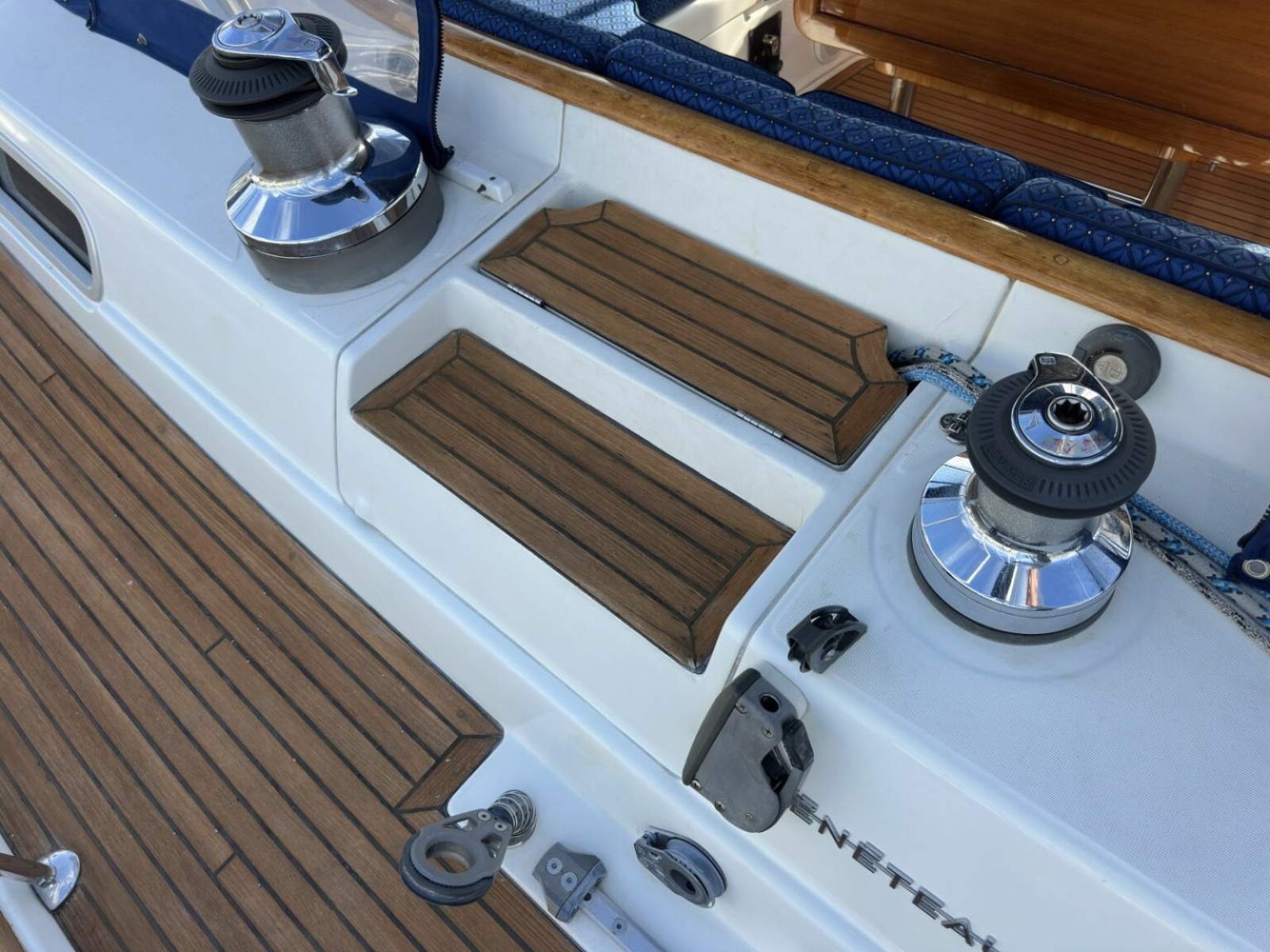 57' 2003 Beneteau 57