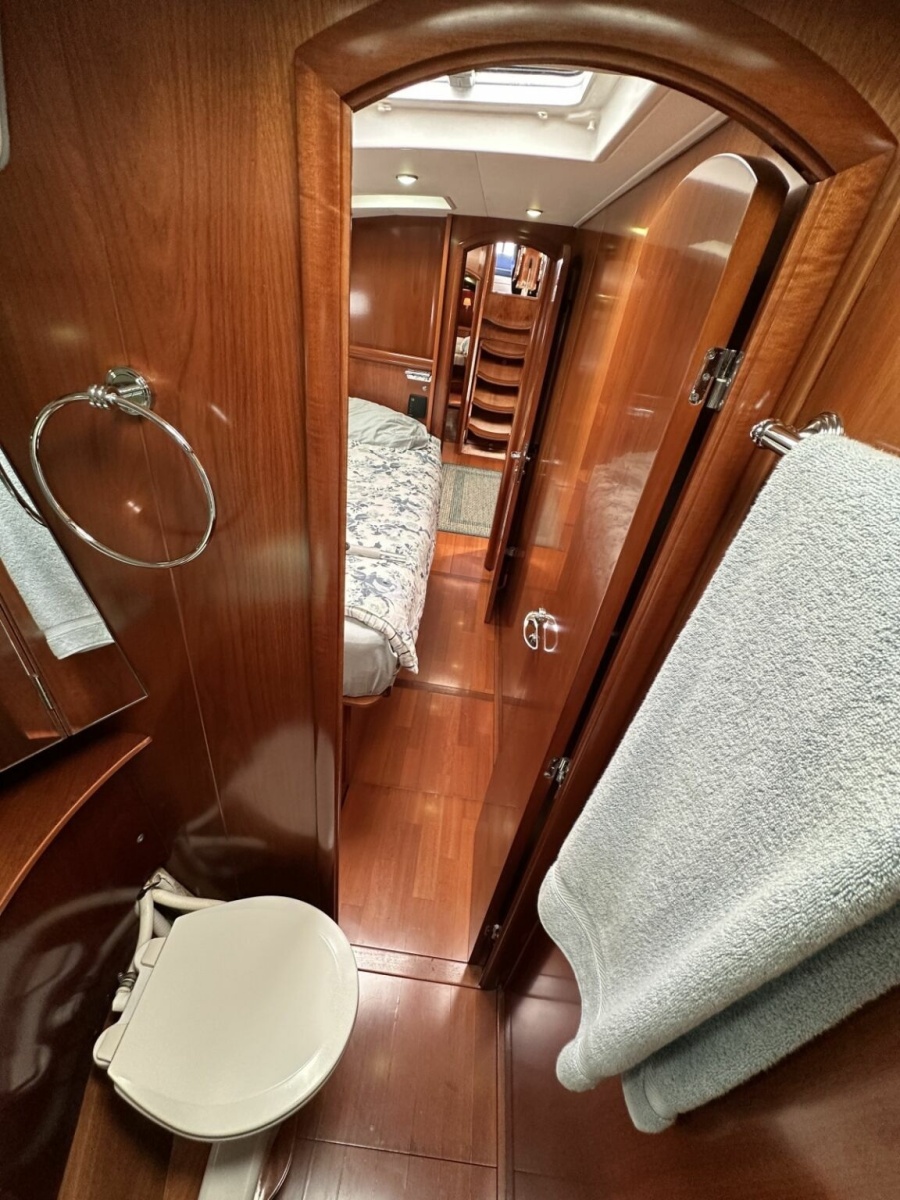 57' 2003 Beneteau 57