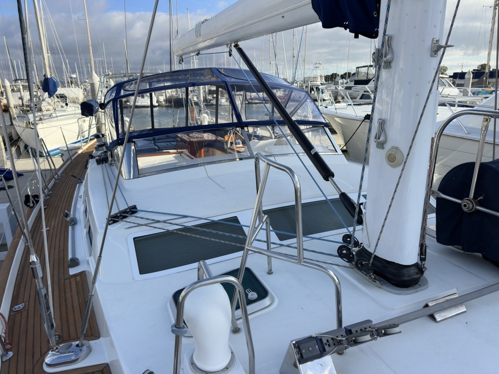 57' 2003 Beneteau 57