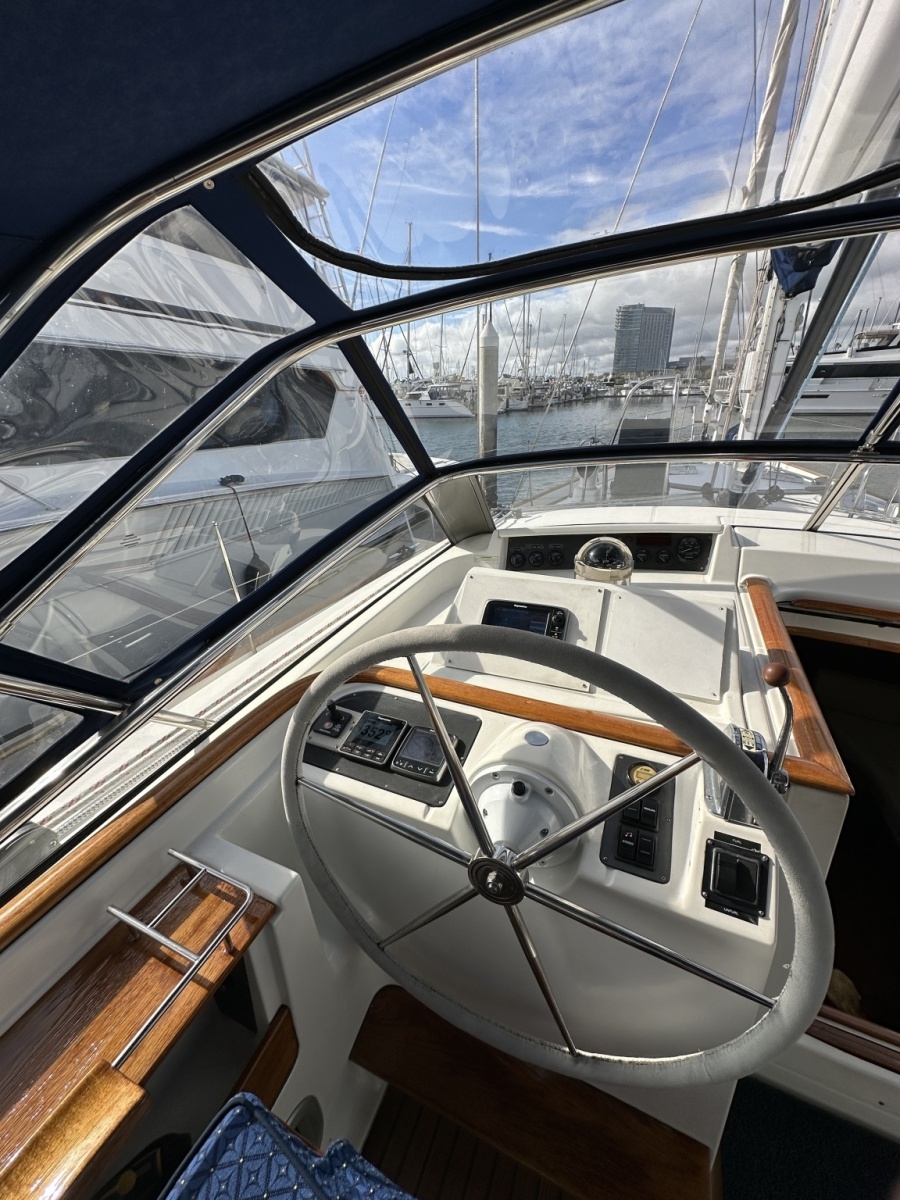 57' 2003 Beneteau 57