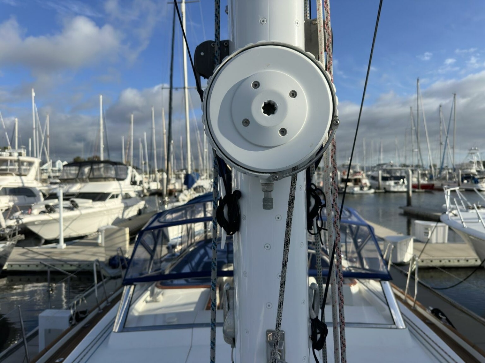 57' 2003 Beneteau 57