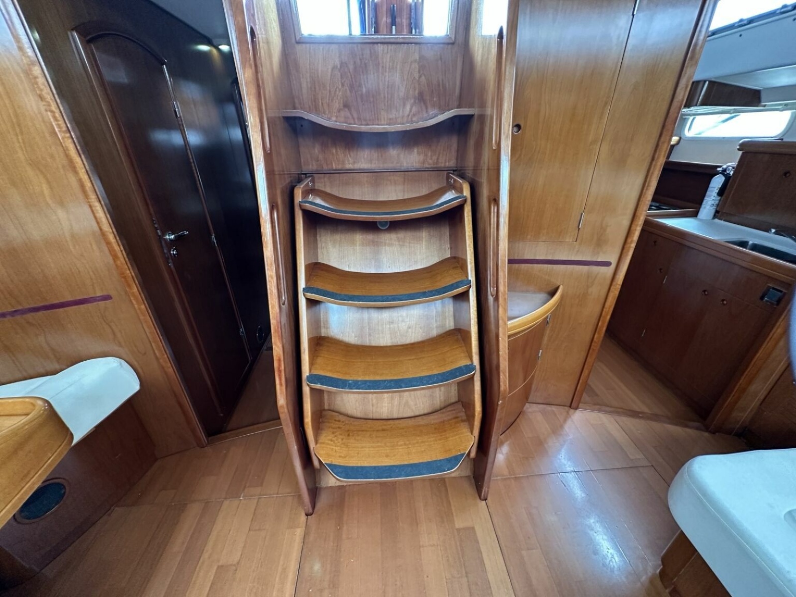 57' 2003 Beneteau 57