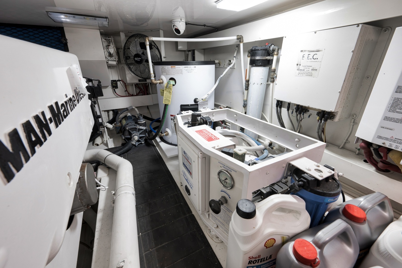 52' 2003 Viking 52 Convertible