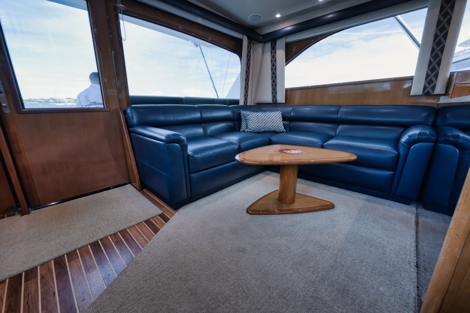 52' 2003 Viking 52 Convertible