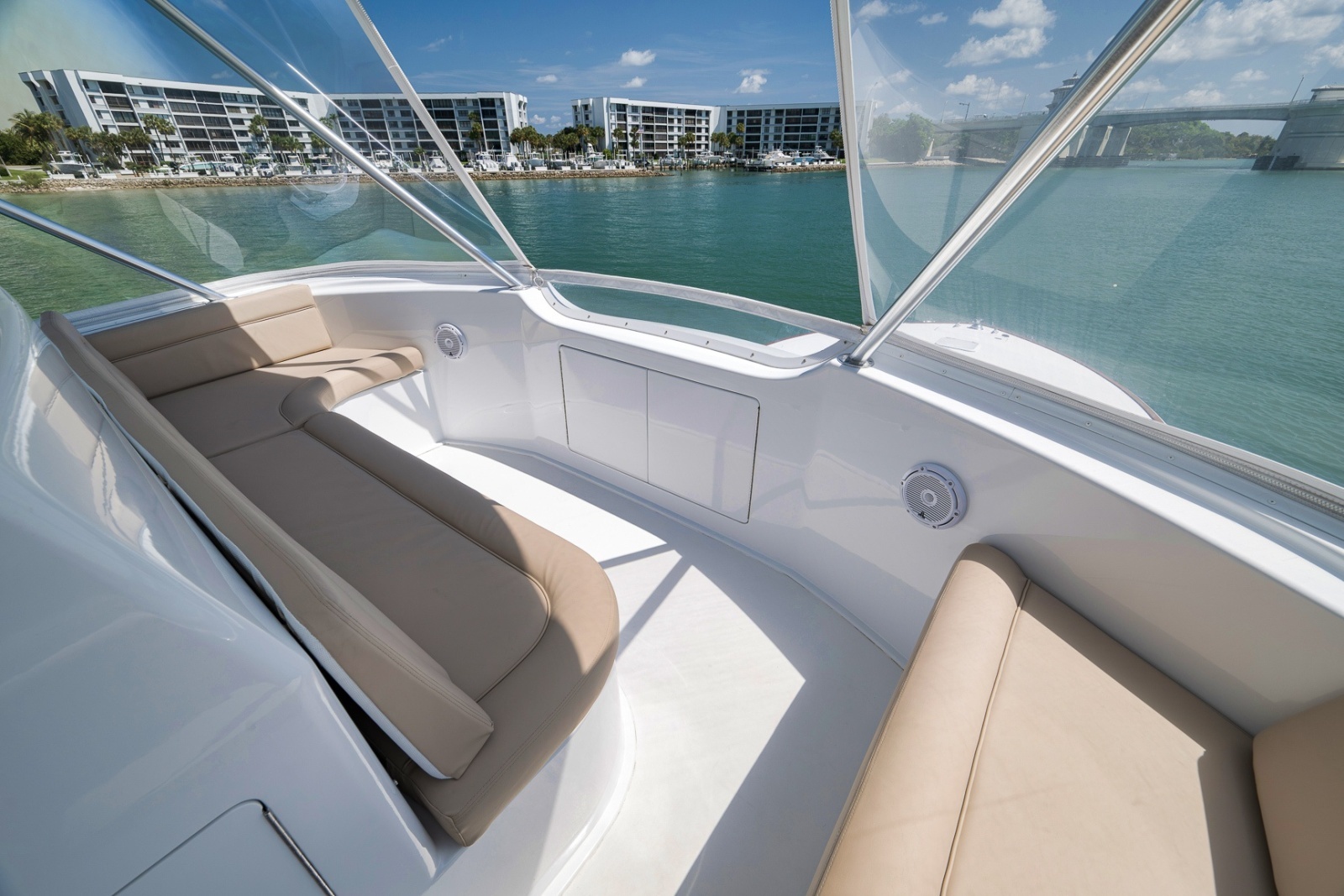 Viking 52 - THE HURRICANE - Flybridge 