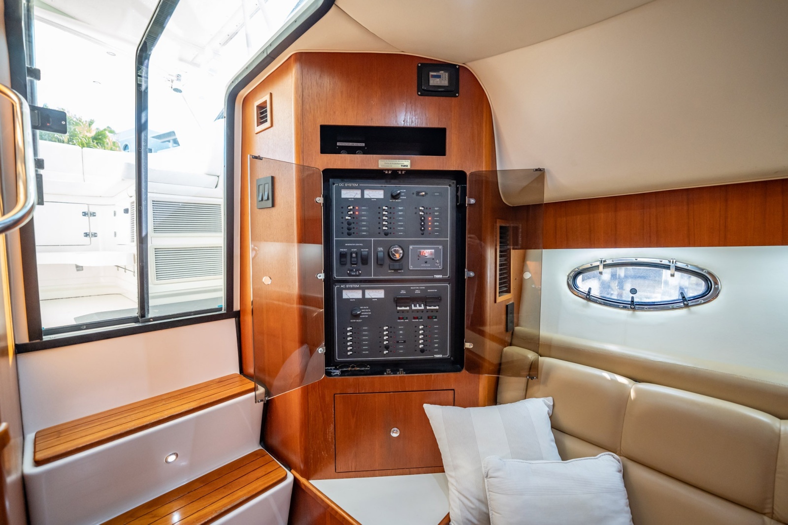 41' 2002 Tiara Yachts 4100 Open