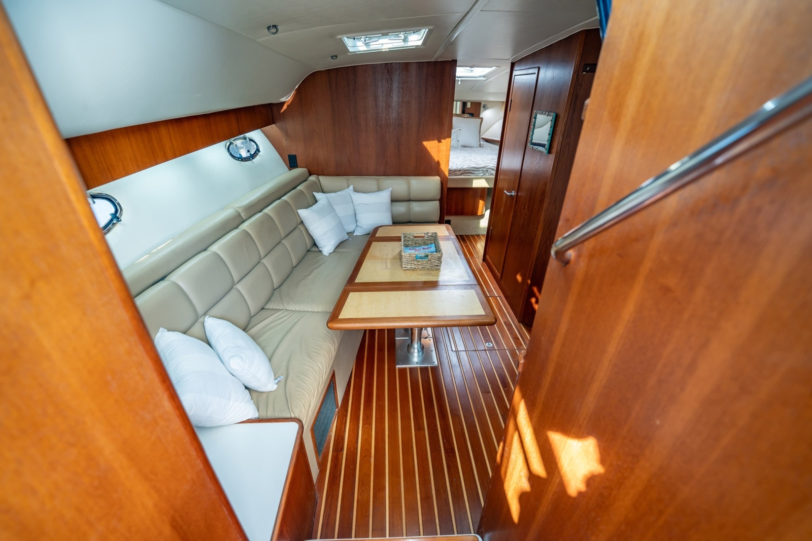 ISLAND TRADER 41ft Tiara Yachts Yacht For Sale