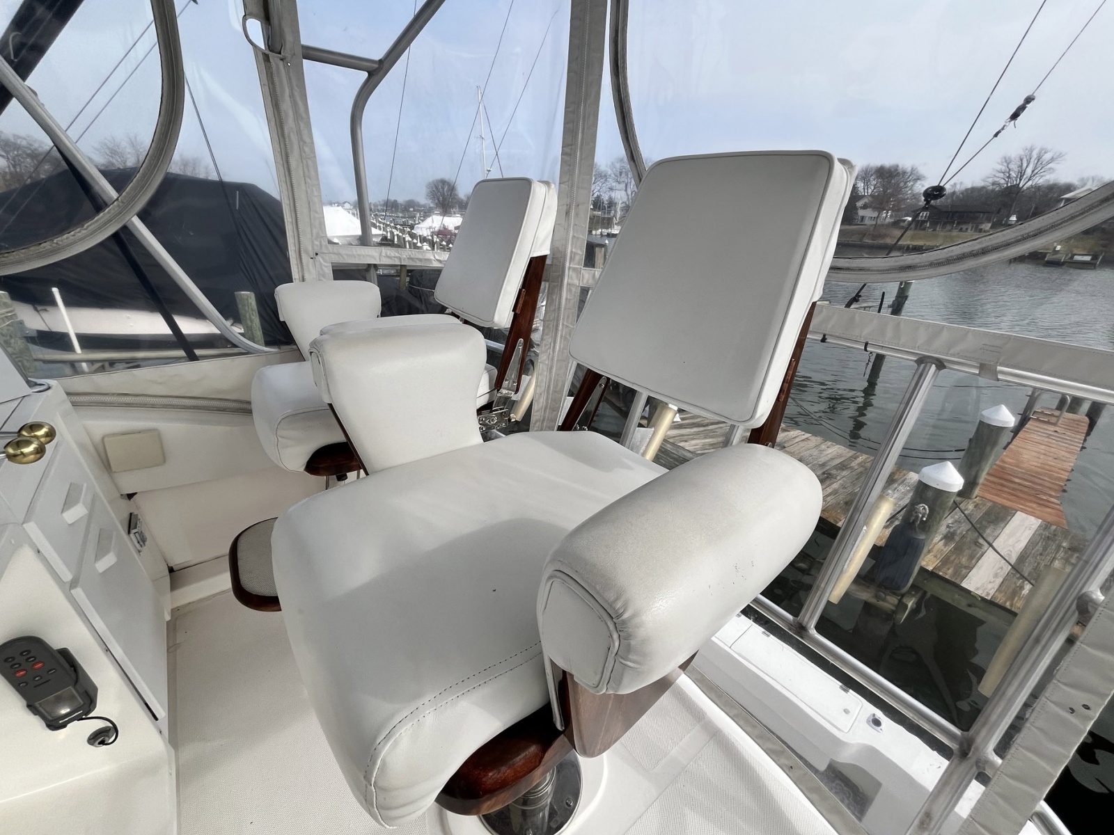 40' 2003 Luhrs 40 Convertible