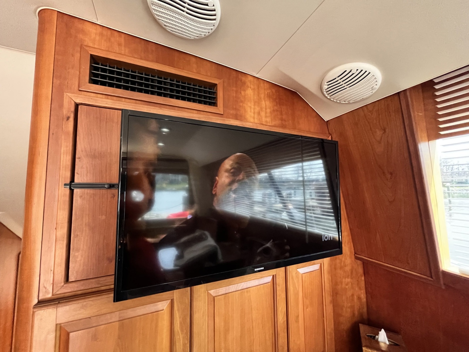 40' 2003 Luhrs 40 Convertible