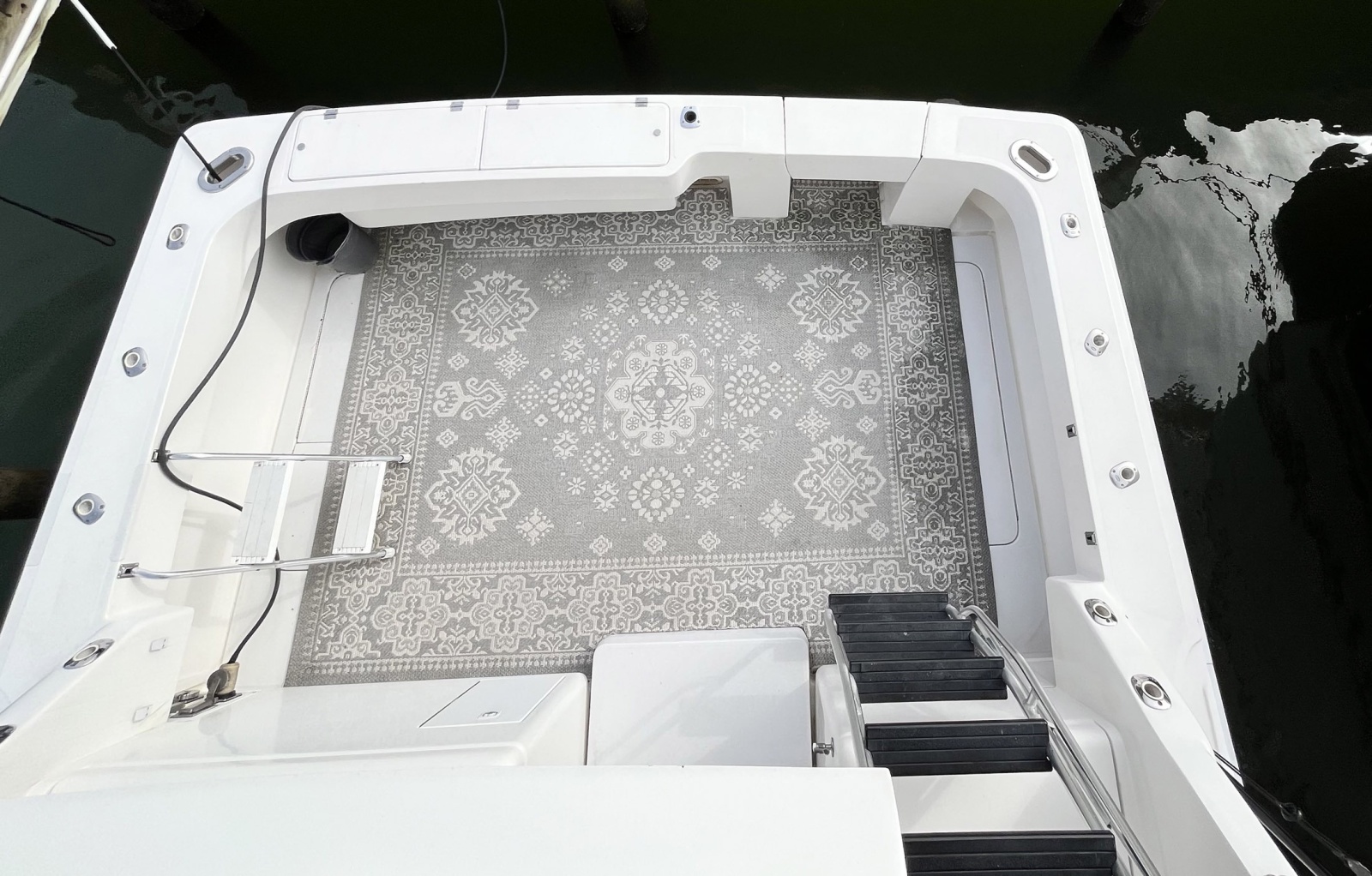 40' 2003 Luhrs 40 Convertible