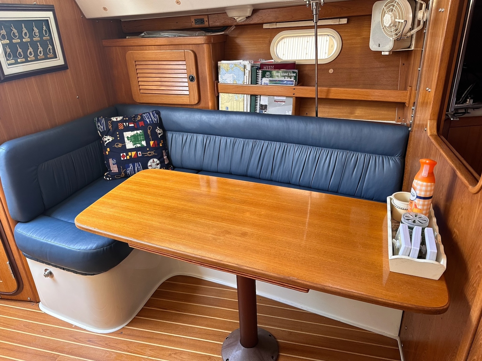 31' 2002 Catalina 310