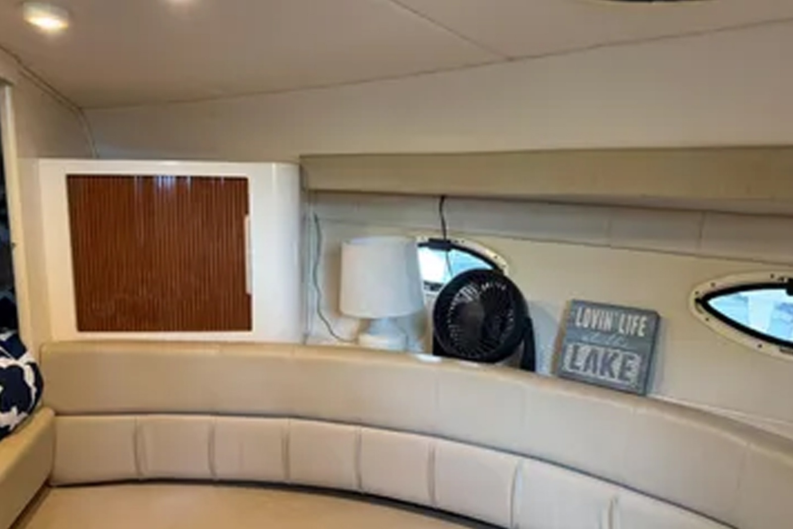 32ft Monterey Yacht For Sale
