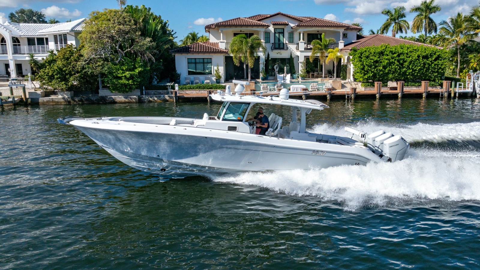 42' 2024 HCB 42 Lujo