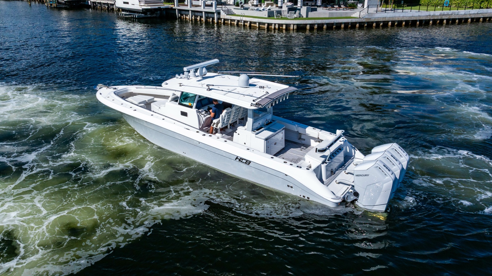 42' 2024 HCB 42 Lujo