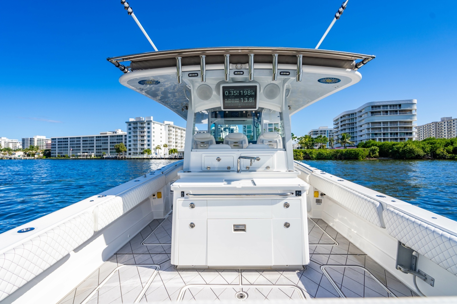 42ft HCB Yacht For Sale