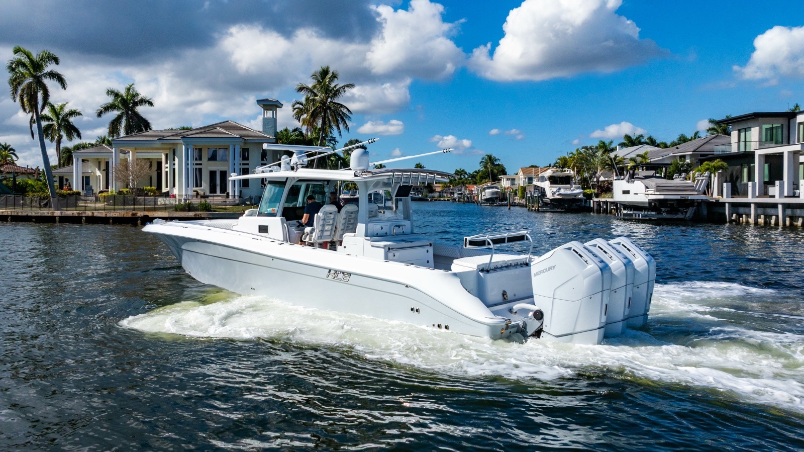 42ft HCB Yacht For Sale