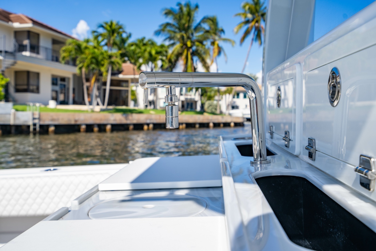 42ft HCB Yacht For Sale